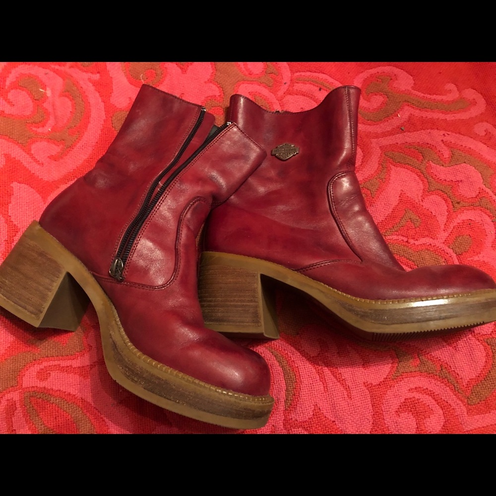 Beautiful wine colored boots